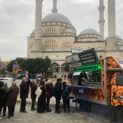 İstanbul’da cenaze, düğün, mevlit gibi özel günler için lokma hayrı ve lokma döktürme hizmeti